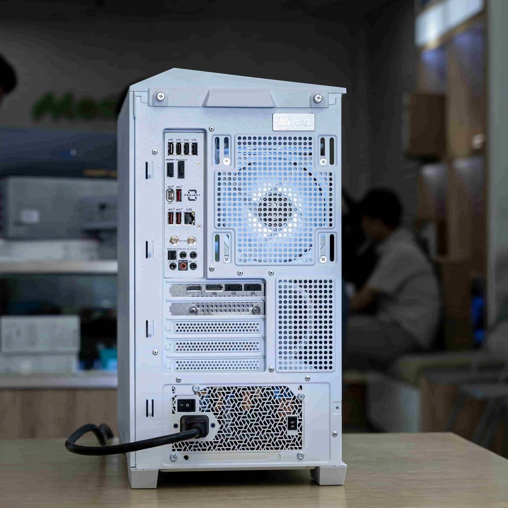 PC MSI i5K-5070 White ( i5-14600K, RTX 5070 OC 12GB, Ram 32GB DDR5, SSD 1TB, 850W )
